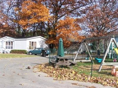 Michigan,United States,Mobile Home Community,1046