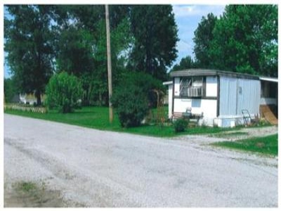 Illinois,United States,Mobile Home Community,1054